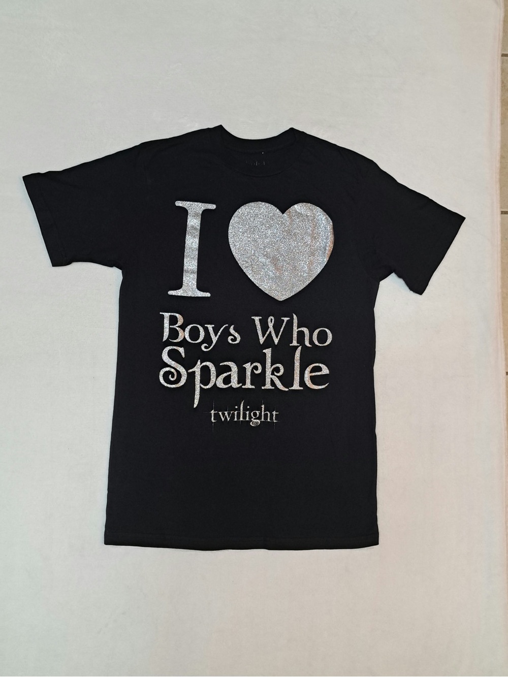 Twilight - "Boys Who Sparkle" T-Shirt - Women's size FITTED LARGE